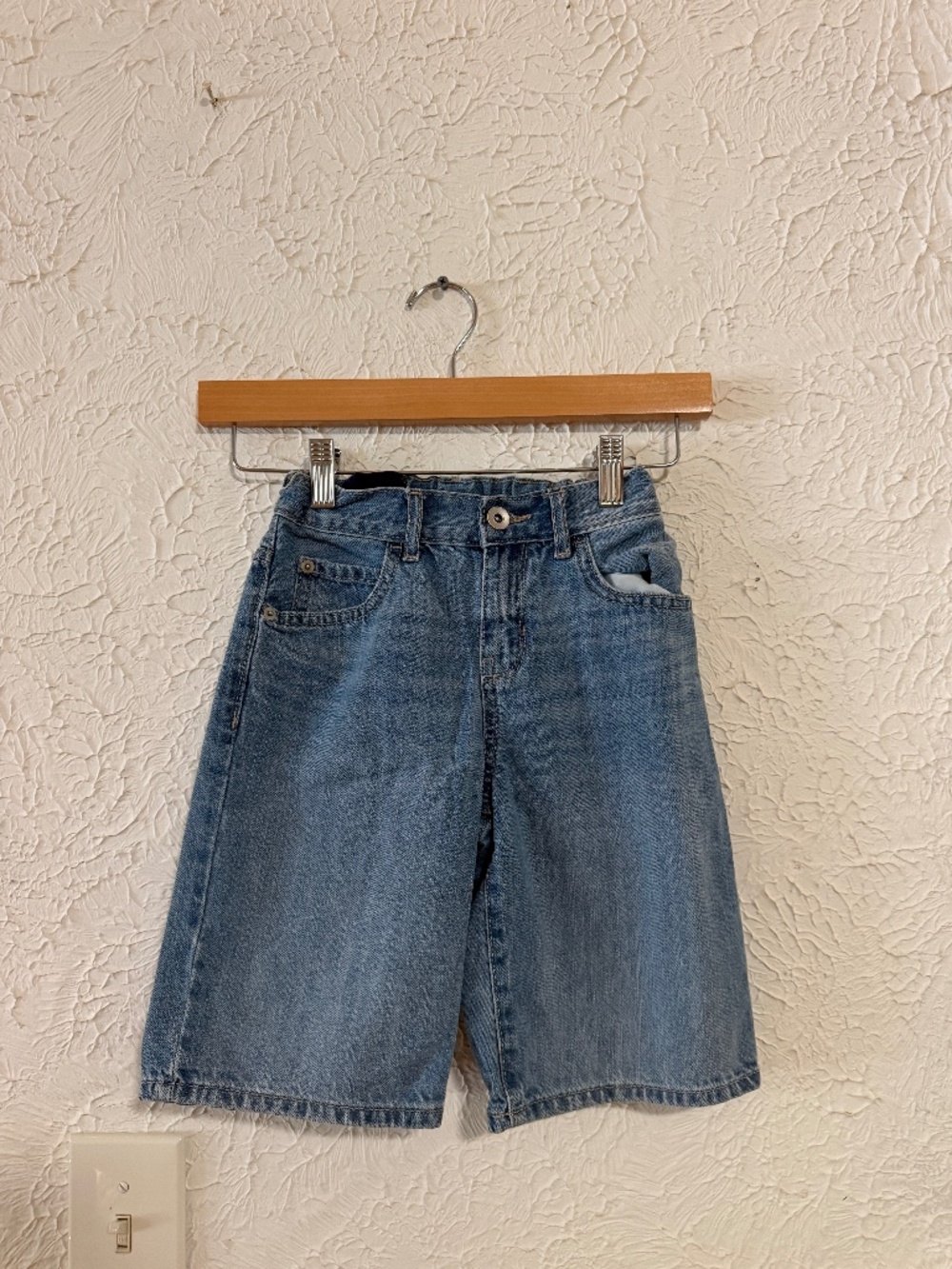 The Children's Place Boys Size 8 Denim Jean Shorts Light Wash Casual Summer